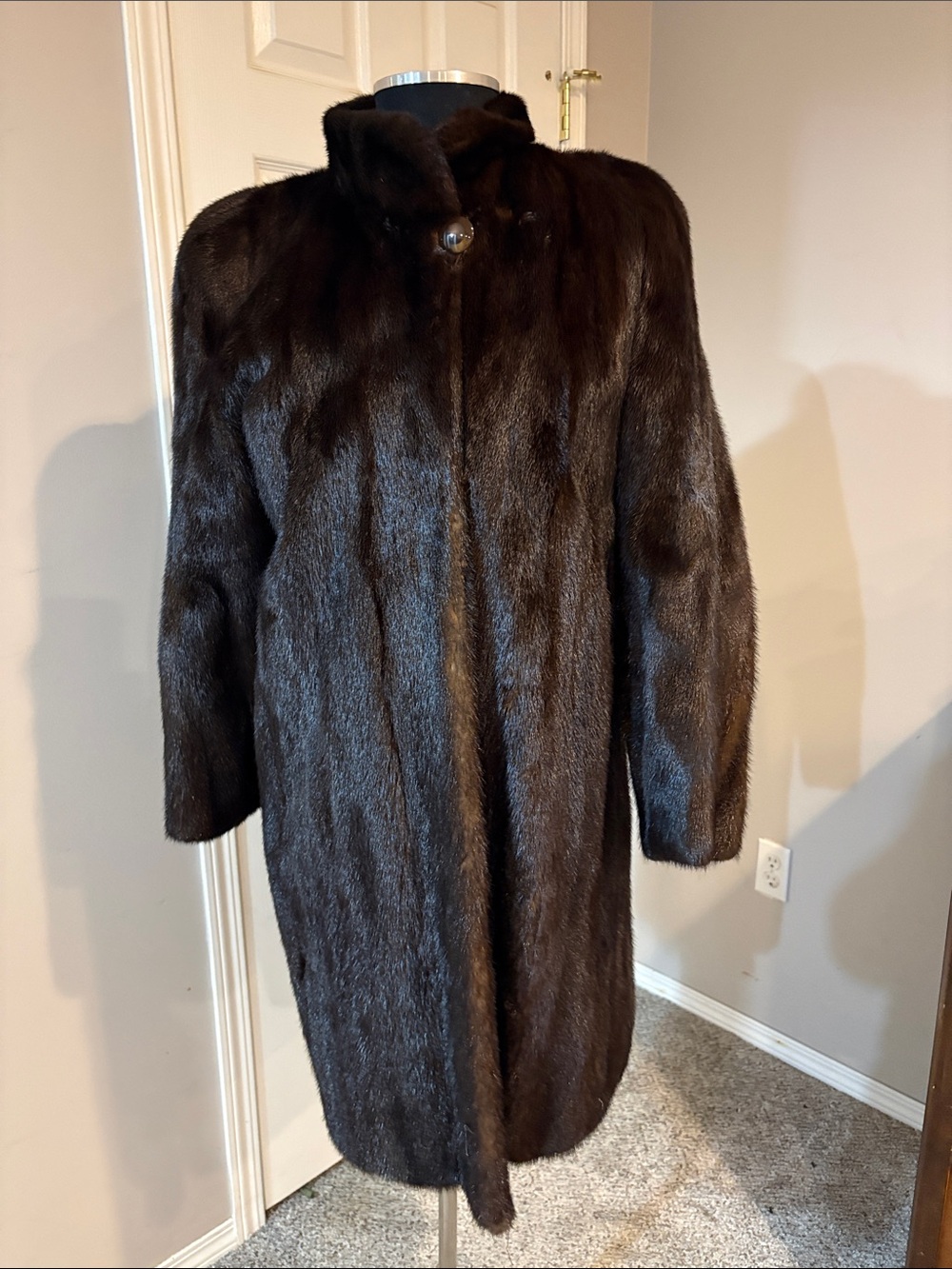 Dark Brown Women's Mink Fur Coat -  Winter Outerwear Canada Majestic Mink Medium